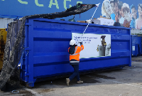 zubehör container  am  patentiertes gesichertes abdeckungssystem 100% boden  