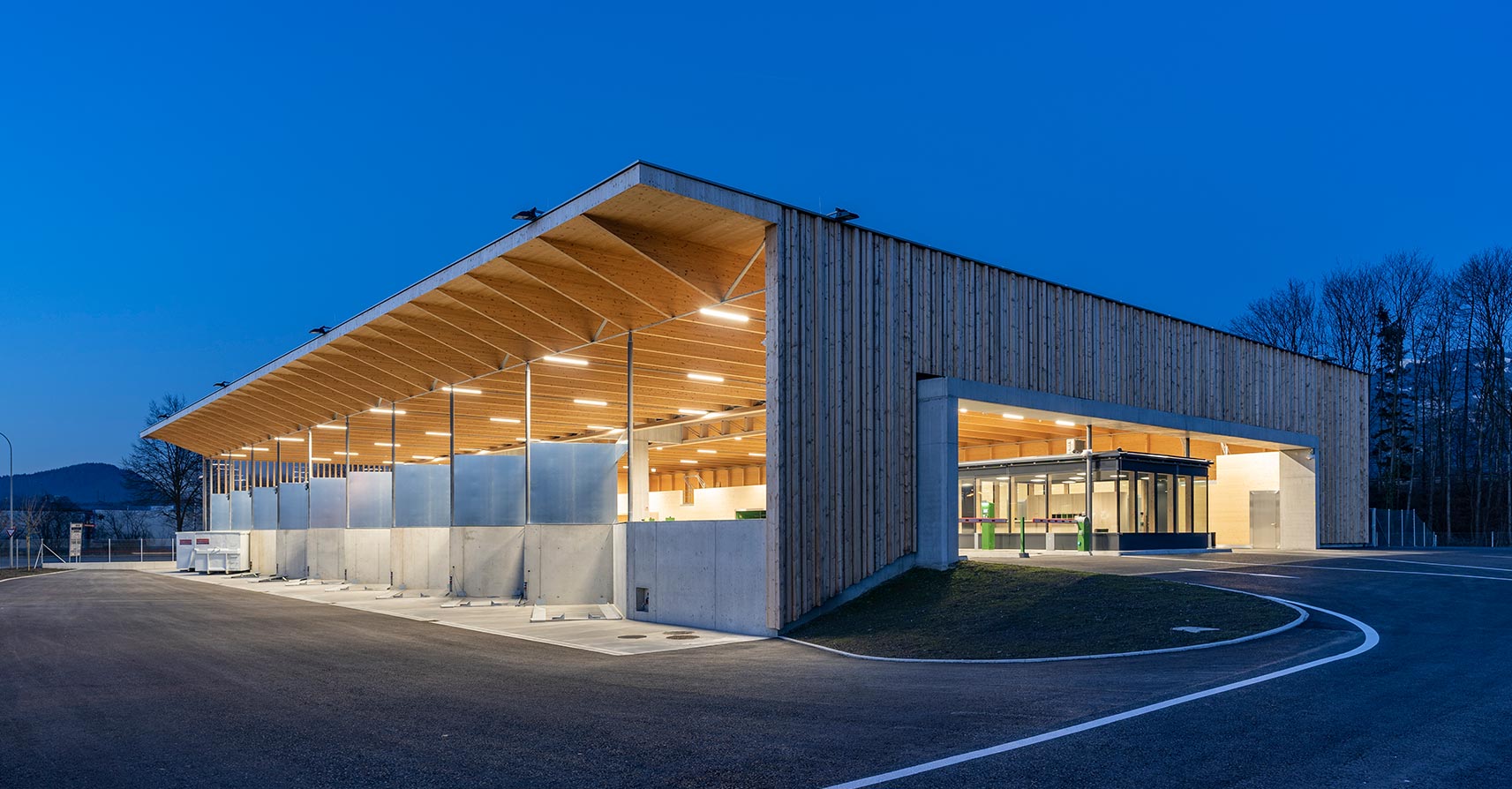 Böck Entsorgungslogistik München, Wiegetechnik, Wertstoffhof, Wartung, Container